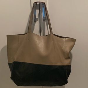 Celine Cabas horizontal bi-color tote